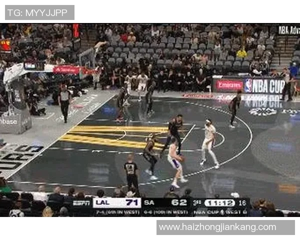 湖人对阵马刺精彩回顾11月4日比赛录像全景分析