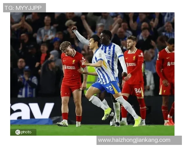 仅向我国球迷致歉！布莱顿删三笘薰与战犯合照 菲律宾：咱们呢？